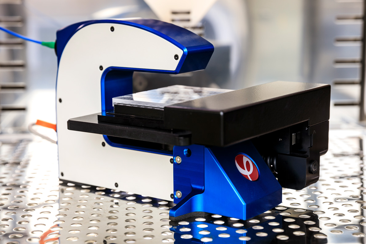 The inverted HoloMonitor live cell imaging microscope system provides more than 30 cell parameters, reflecting cell culture health, proliferation, migration, differentiation and cell cycle phase.